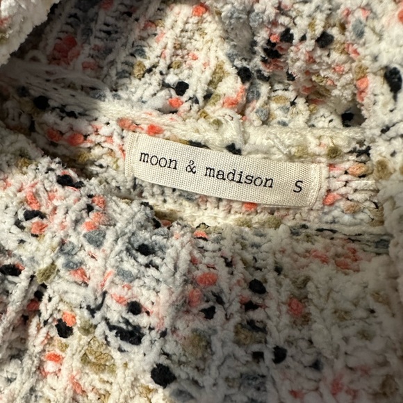 50% OFF!!! Multi Colored Cowl Neck Sweater - Picture 3 of 3